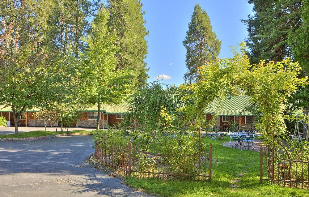 Strawberry Valley Inn Mount Shasta Eksteriør bilde