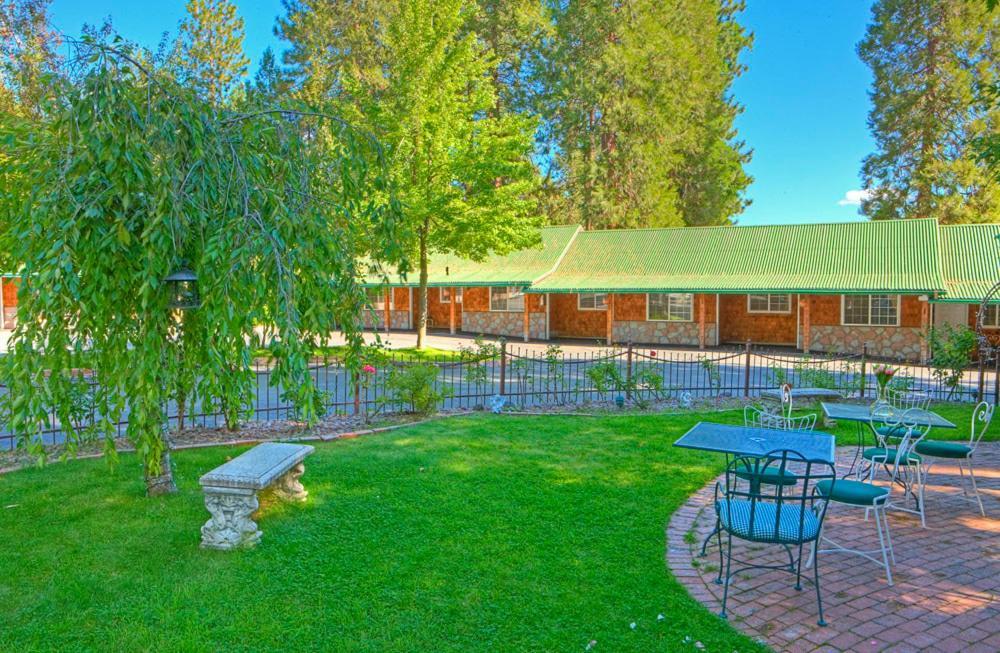 Strawberry Valley Inn Mount Shasta Eksteriør bilde